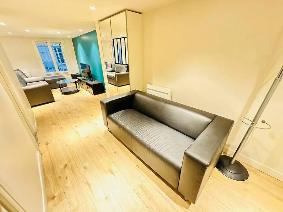 Apartament Great Flat In Center Of Paryż